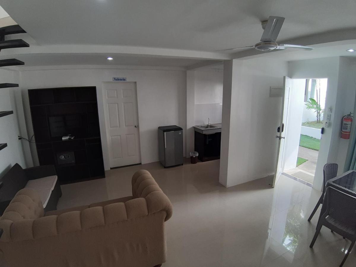 Heartland Hotel Serviced Rooms & Apartments. Panglao Exterior foto